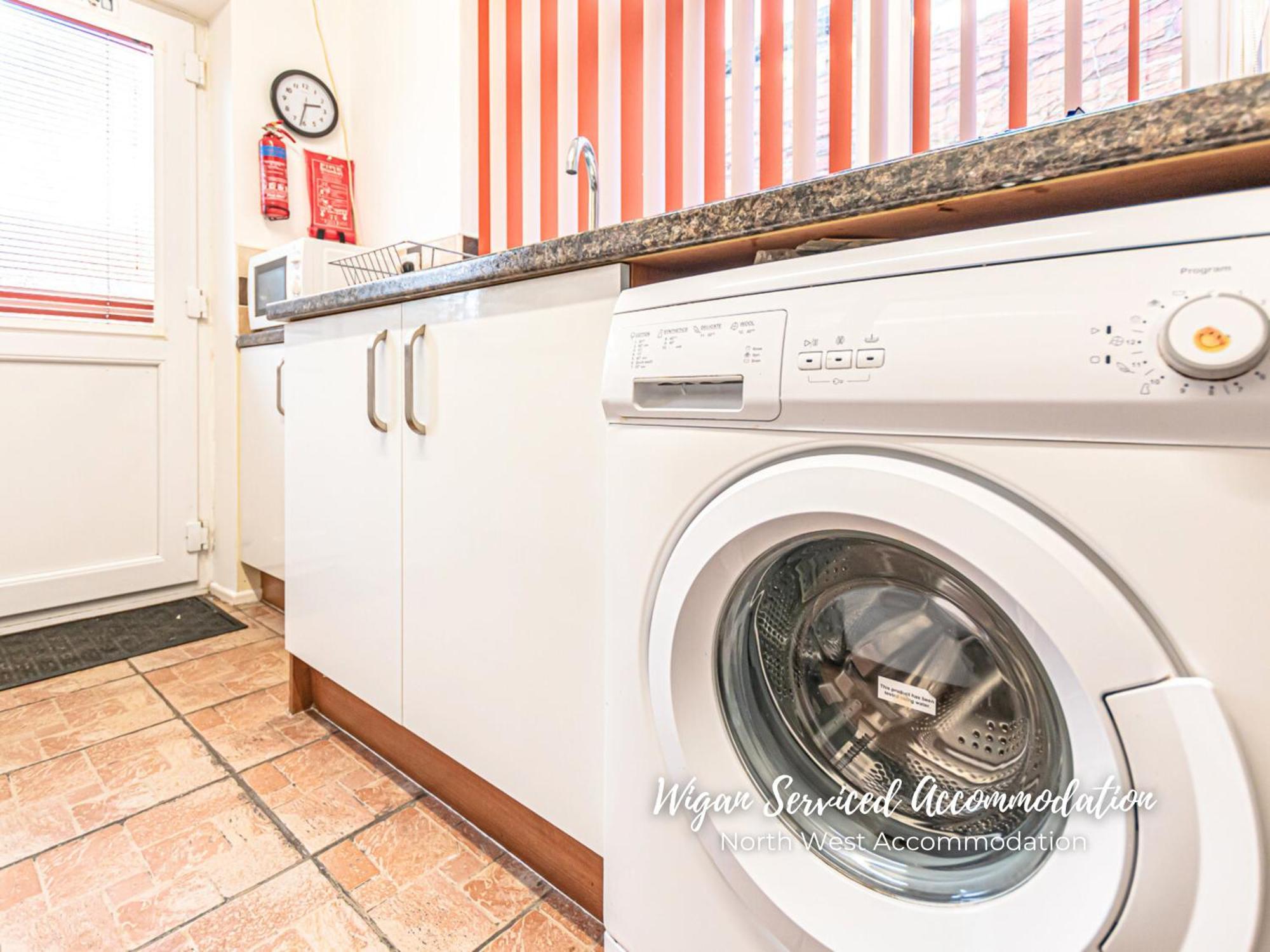 Wigan Serviced Accommodation Esterno foto