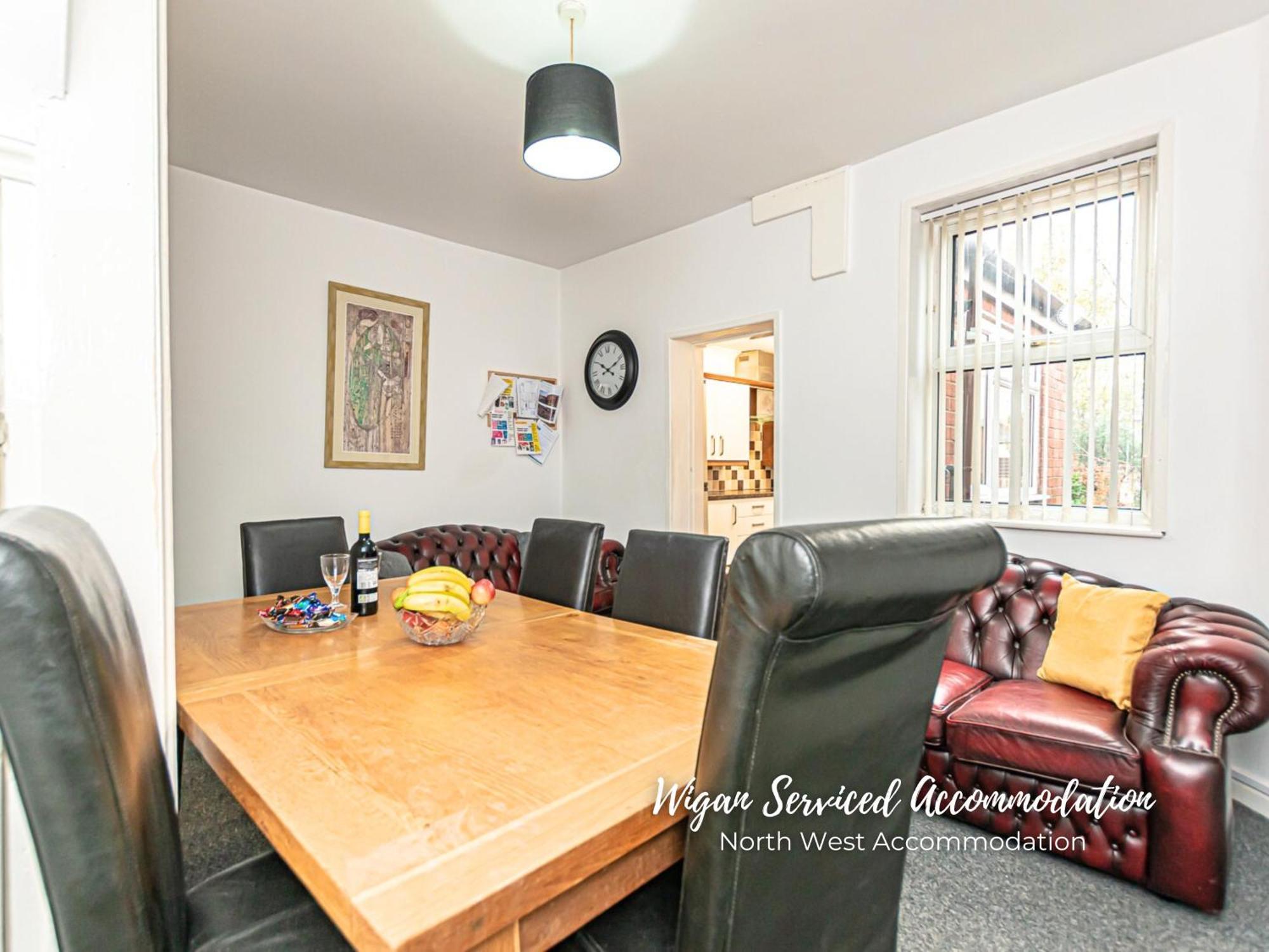 Wigan Serviced Accommodation Esterno foto